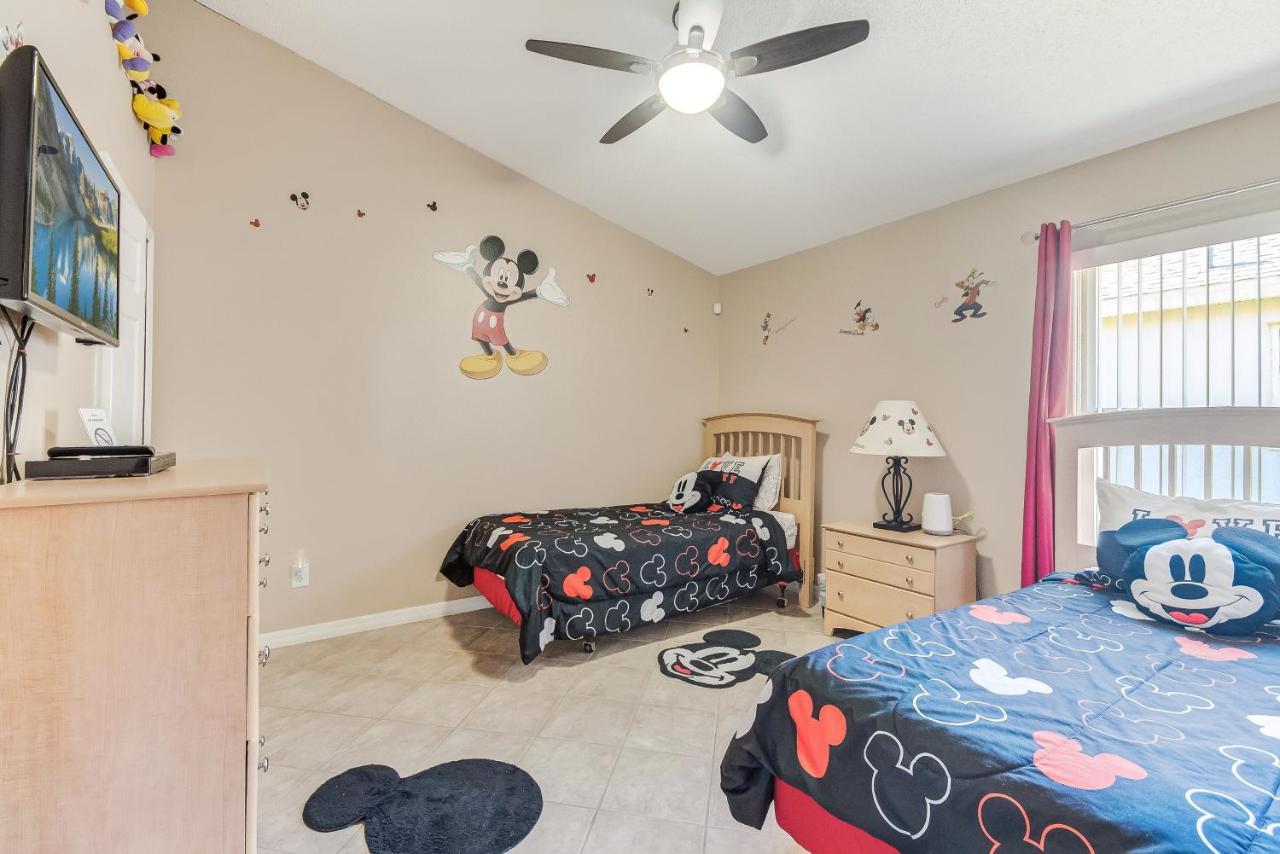 Two Master Bedrooms Pool Home Private Yard Orlando Exteriör bild